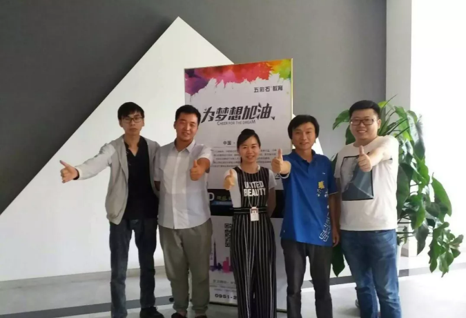 五彩石效果圖班畢業(yè)啦！